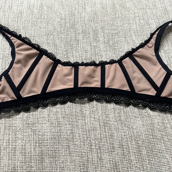 Victorias Secret VERY SEXY bustier with boning - Picture 4 of 9